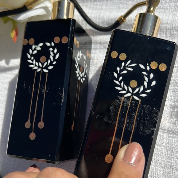 Chic Hollywood Regency Style Hand Painted Austrian Glass Perfume Bottle Atomizer - Picture 12 of 16